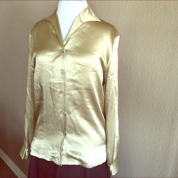 Vintage Tops - VINTAGE Y2K Femme De Carriere 100% Silk Blouse - Size Medium / Oversized Small